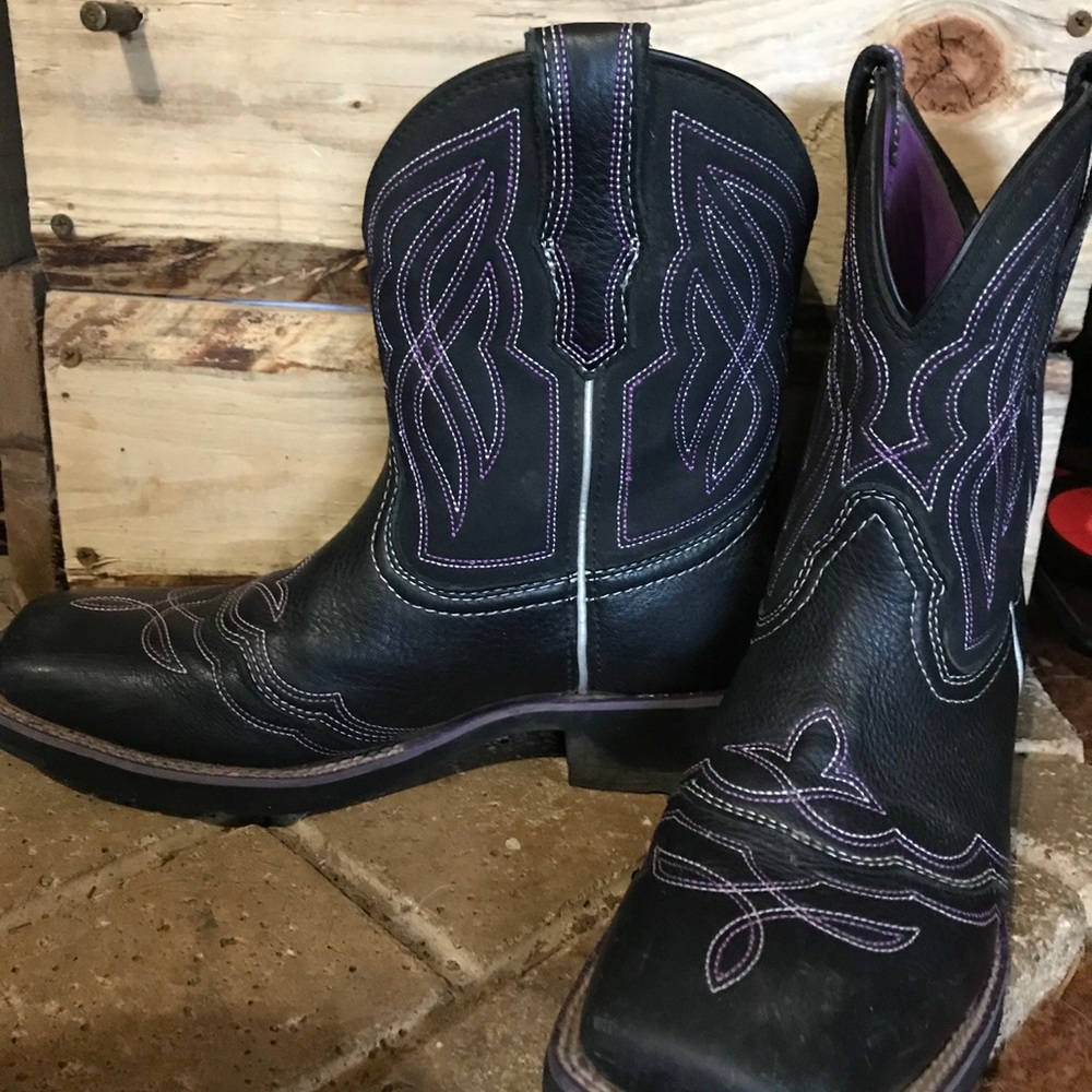 Ariat boots basically new